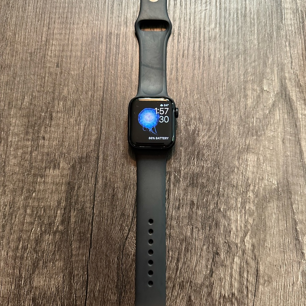 Apple Watch SE 2nd generation 40mm